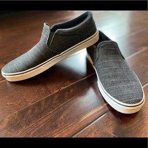 Men’s Vans slip on dark gray size 11